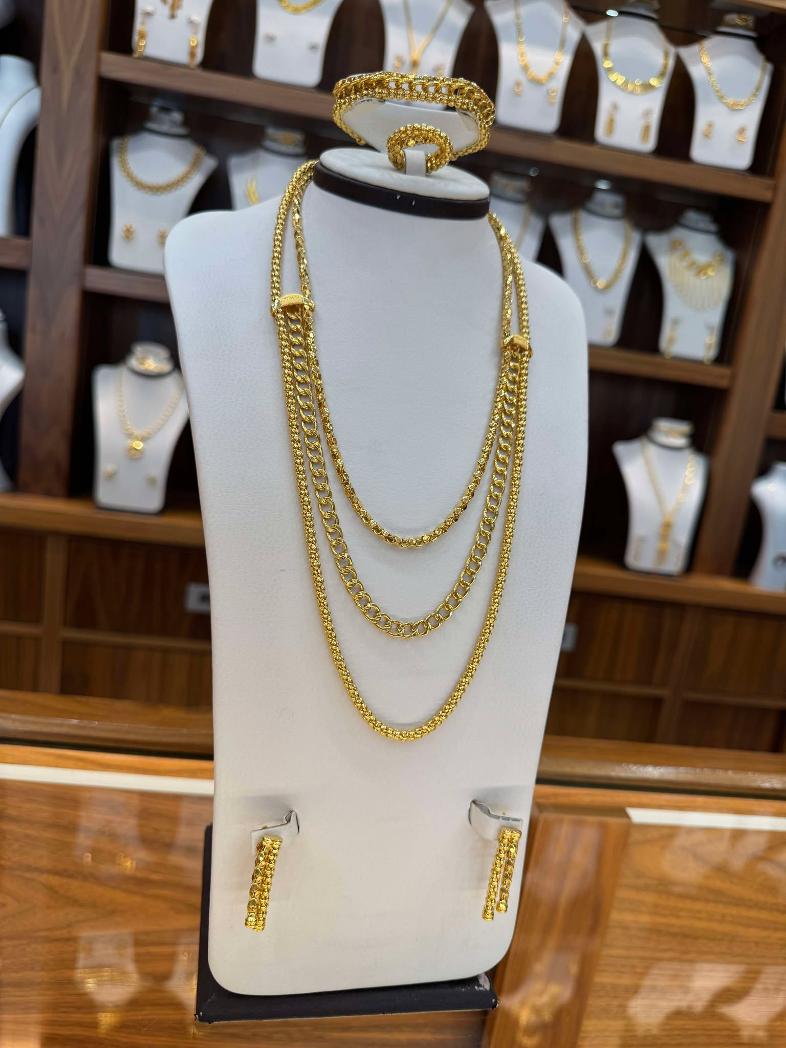 21K Gold HIMO Necklace Set