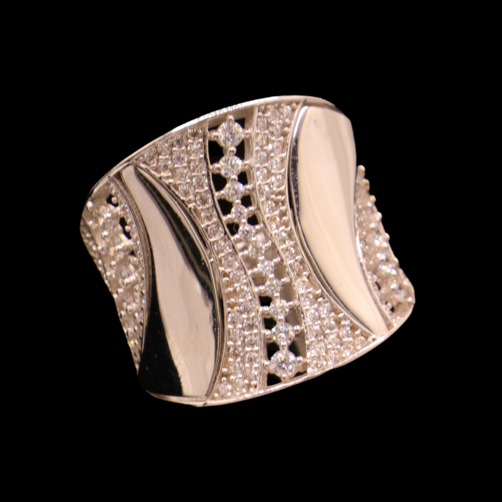 18K White Gold Ring