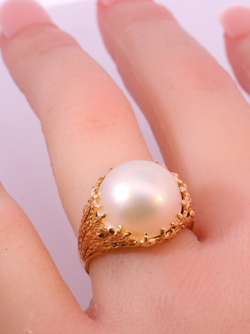 Diamond Mather of Pearl Ring