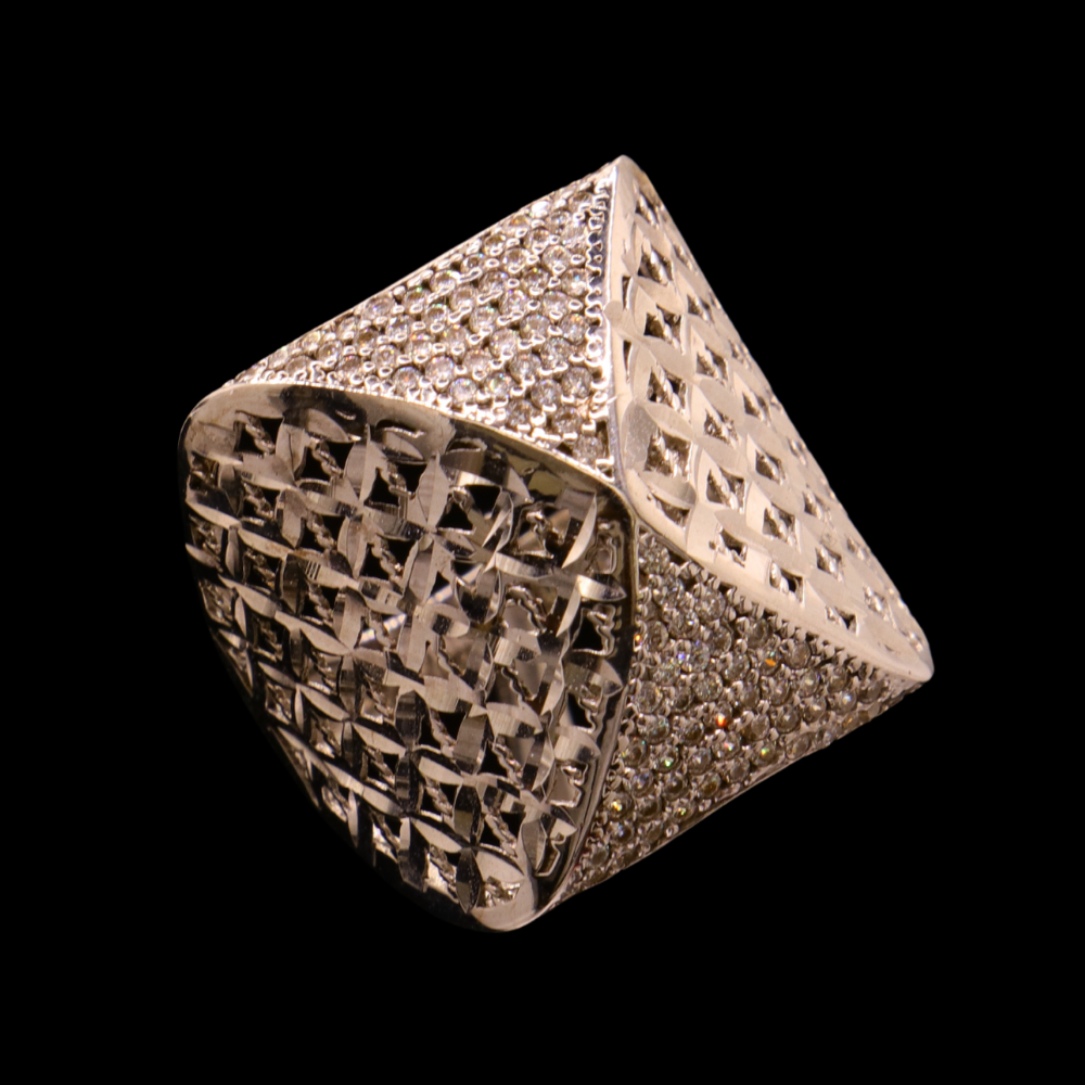 18K White Gold Ring