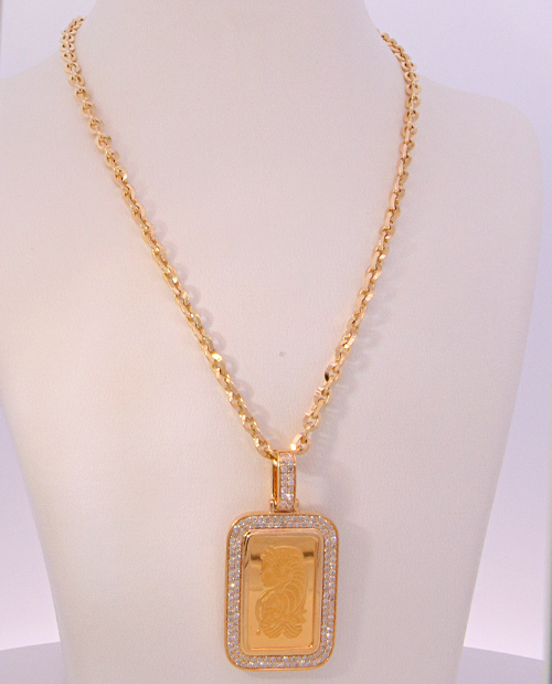 2.5g PAMP 24k GOLD BAR WITH Diamond FRAME    Copy