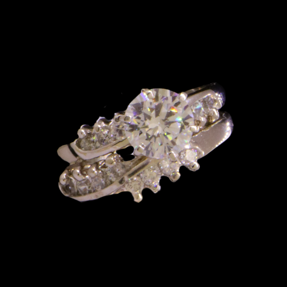 18k White Gold Bridal Ring Set