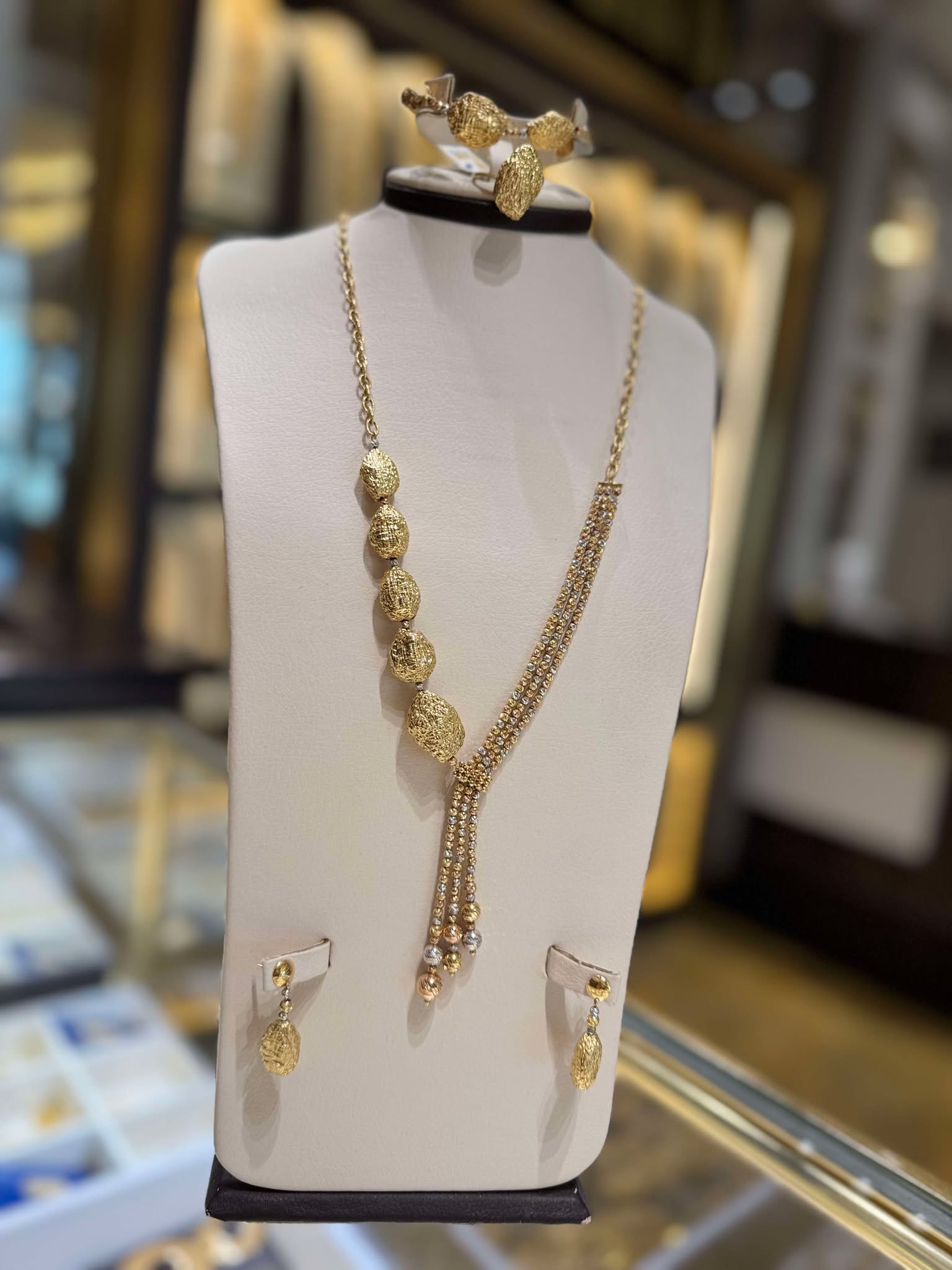 18K Gold Lazurde Necklace Set 