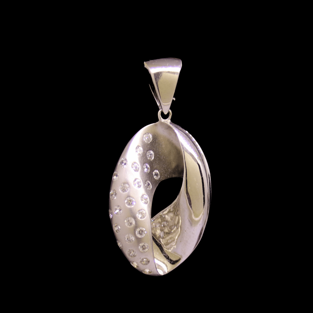 18K White Gold Pendant  