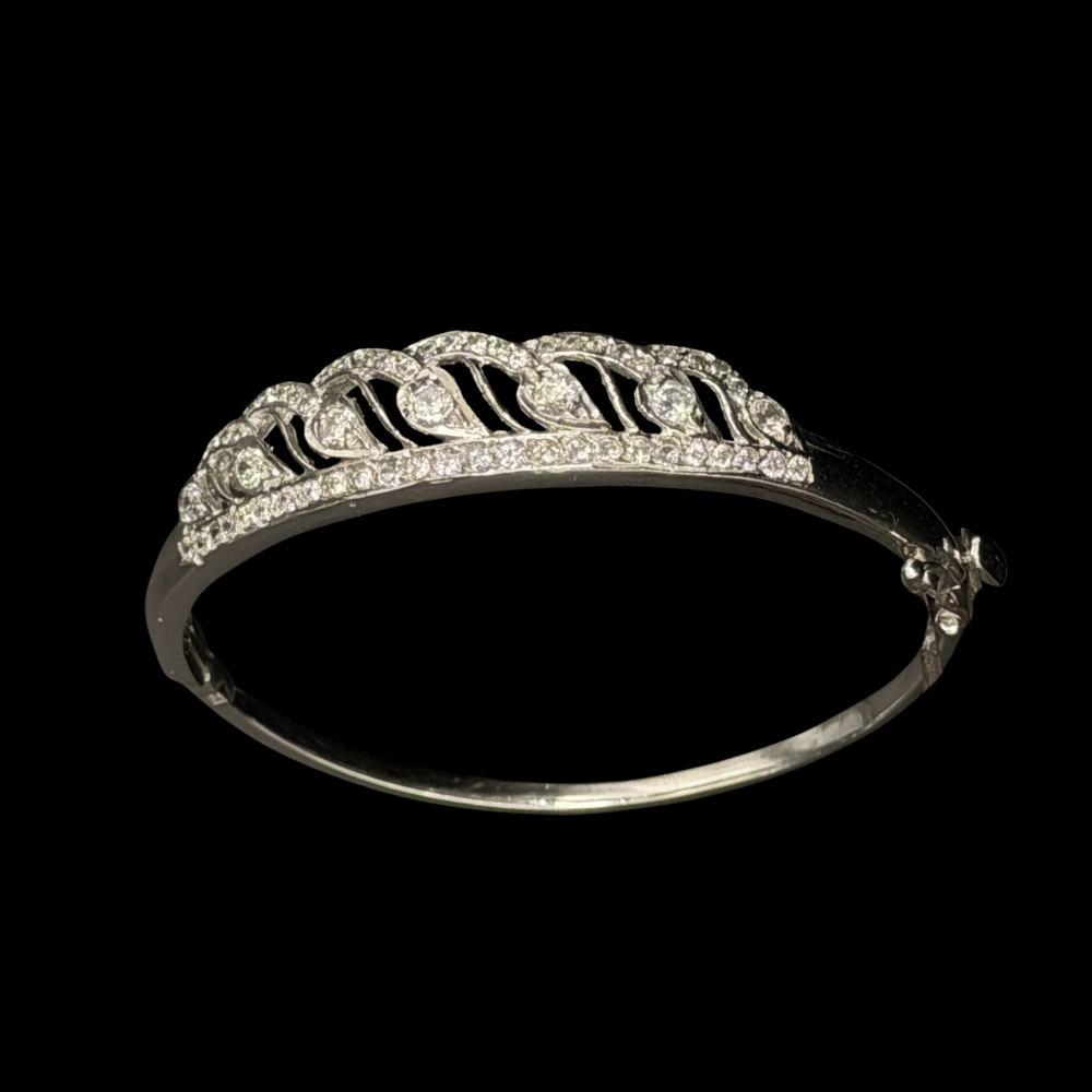 18K White Gold Bangle Bracelets 