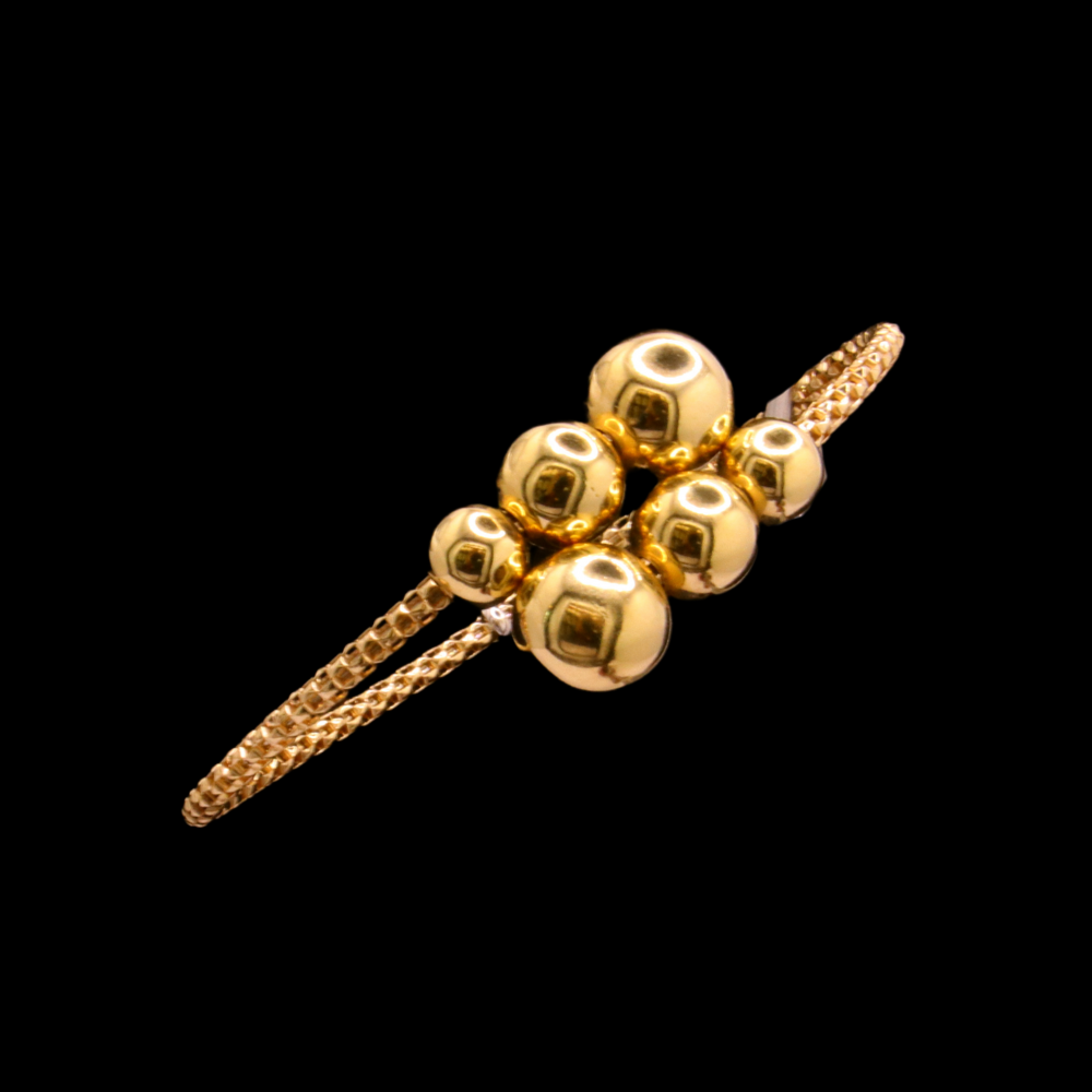 18k Gold Bangle Bracelet