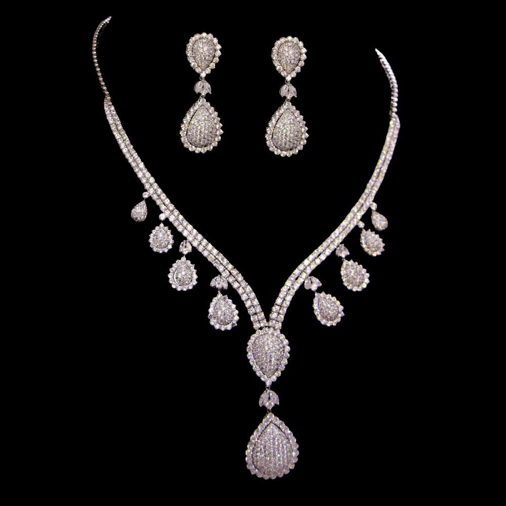 18K White Gold Necklace Set 