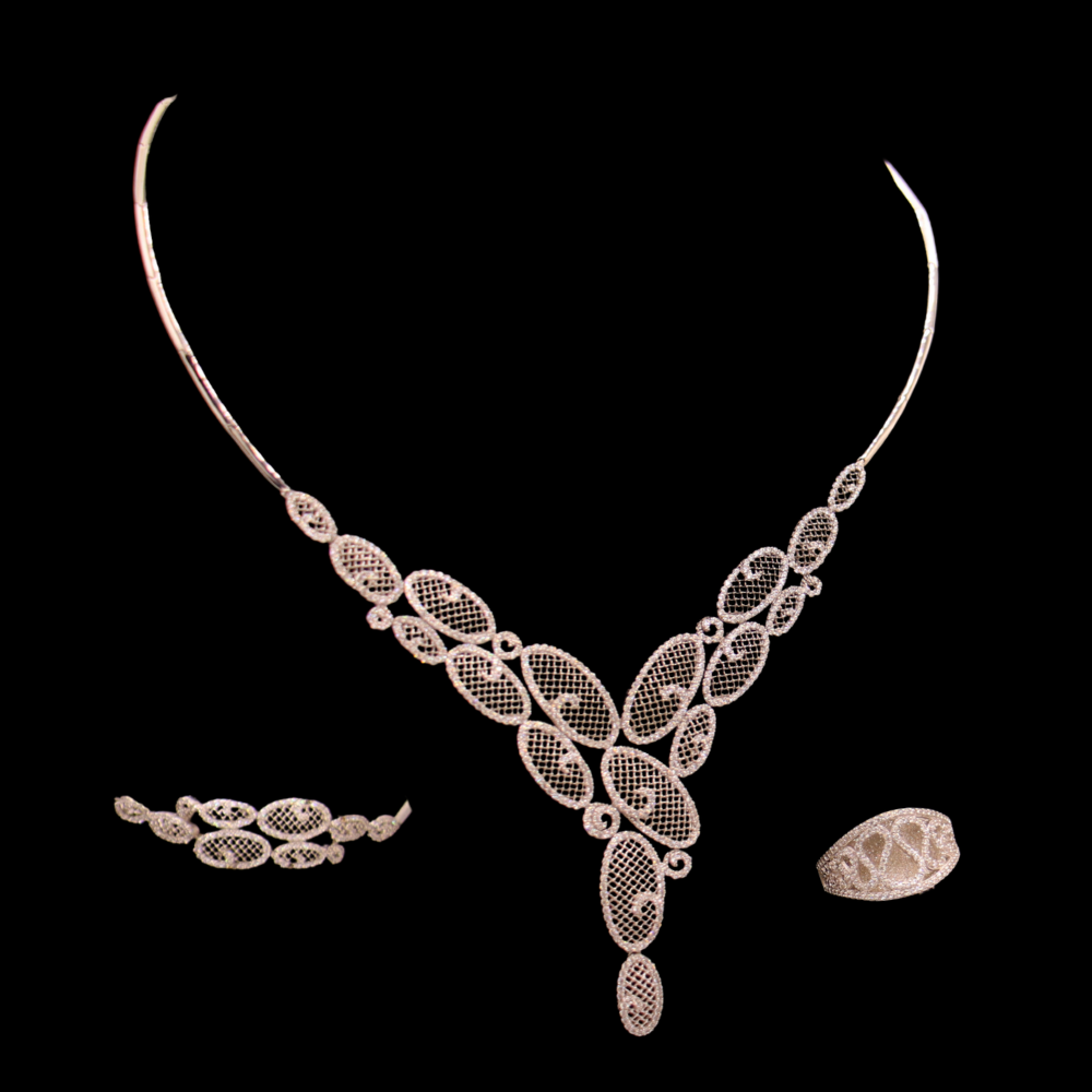 18K Gold Necklace Set