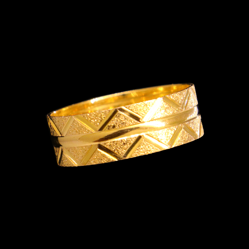 21K Gold Band 9.5