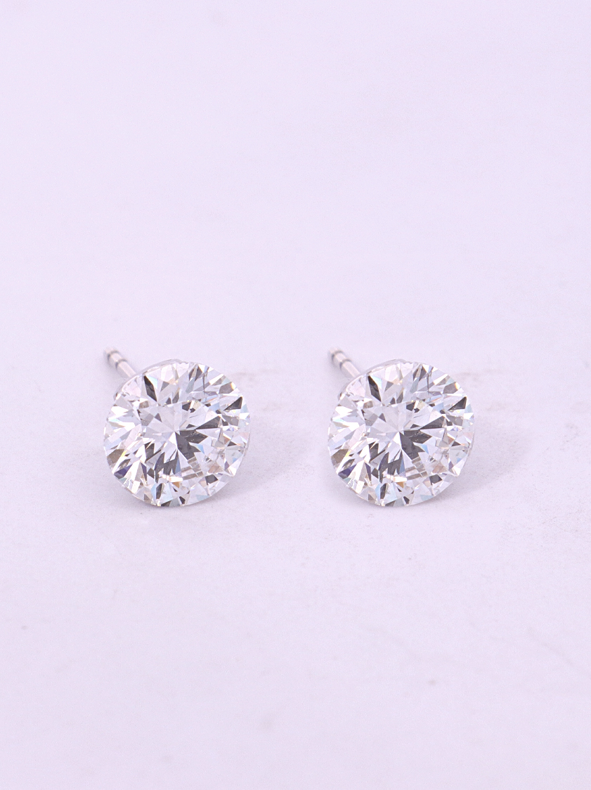 Lab-Diamond Stud Earrings
