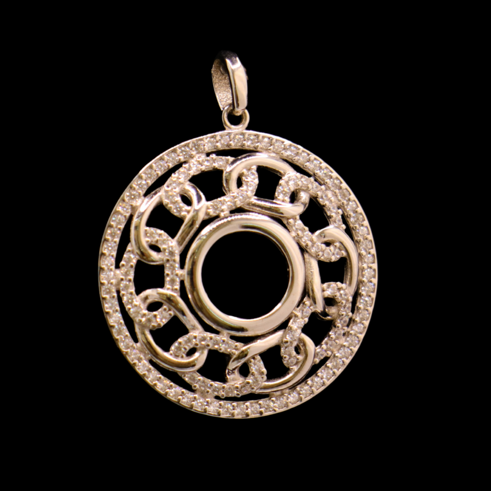 18K White Gold Pendant