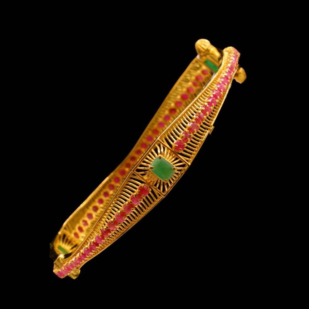 22K Gold Bangle