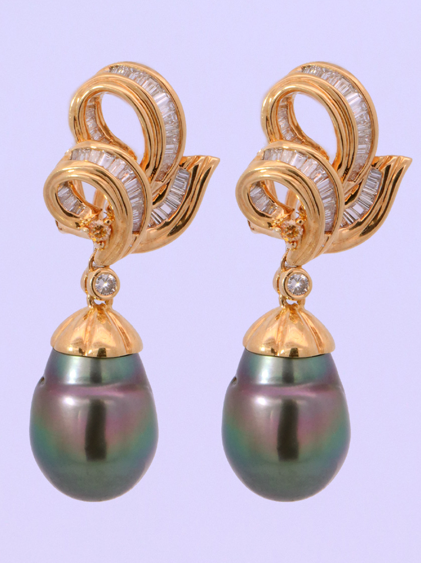 Diamond Earrings With Black Pearl