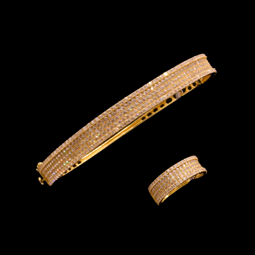 18K Gold Bangle with matching ring