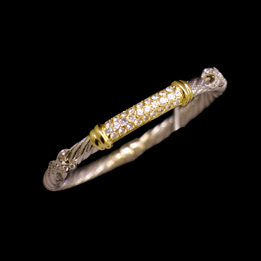 18k Gold Bangle Bracelet  