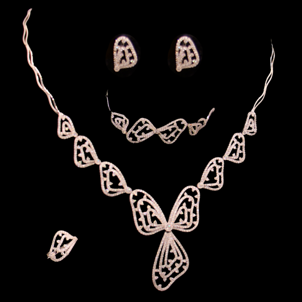 18K Gold Necklace Set