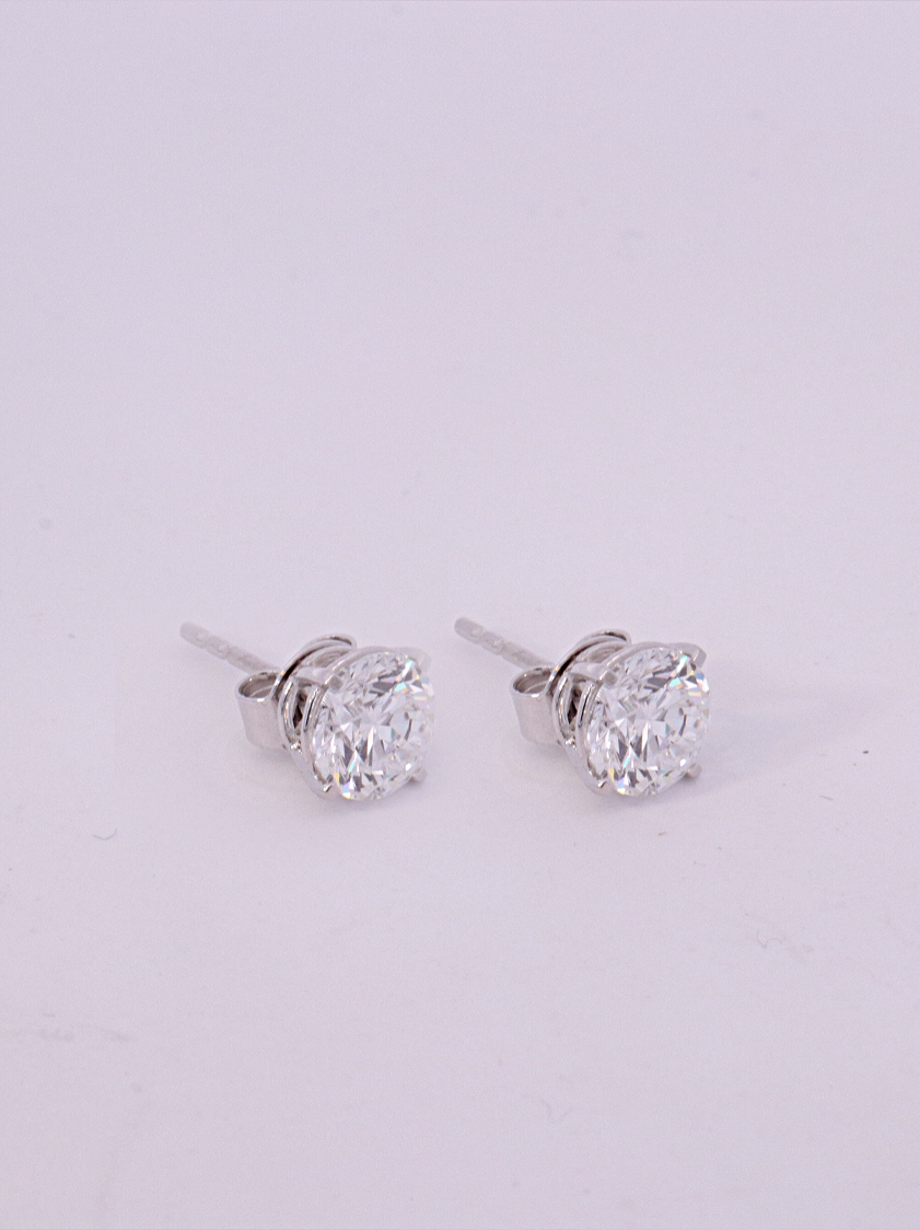 Lab-Diamond Stud Earrings