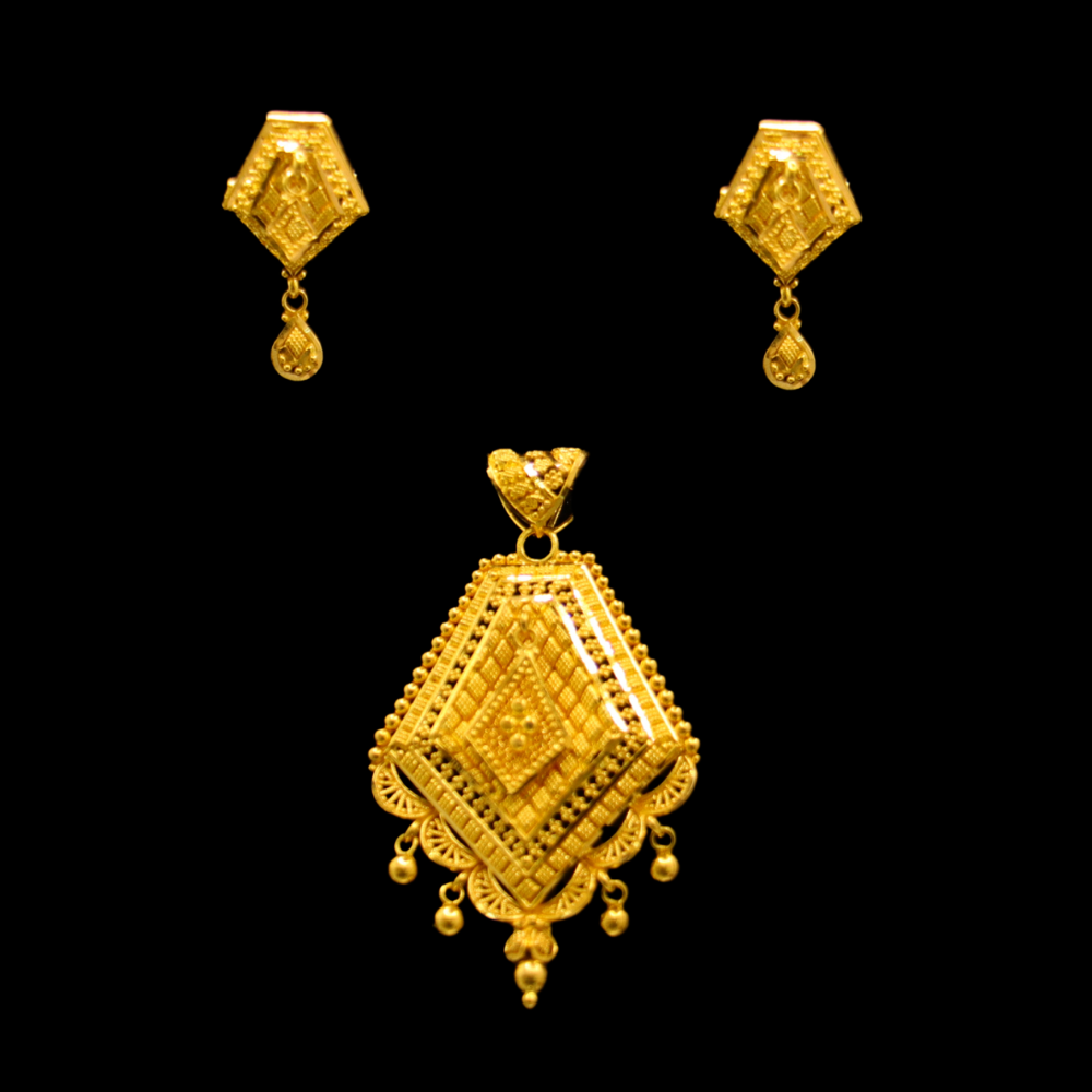 22K Gold Pendant Set