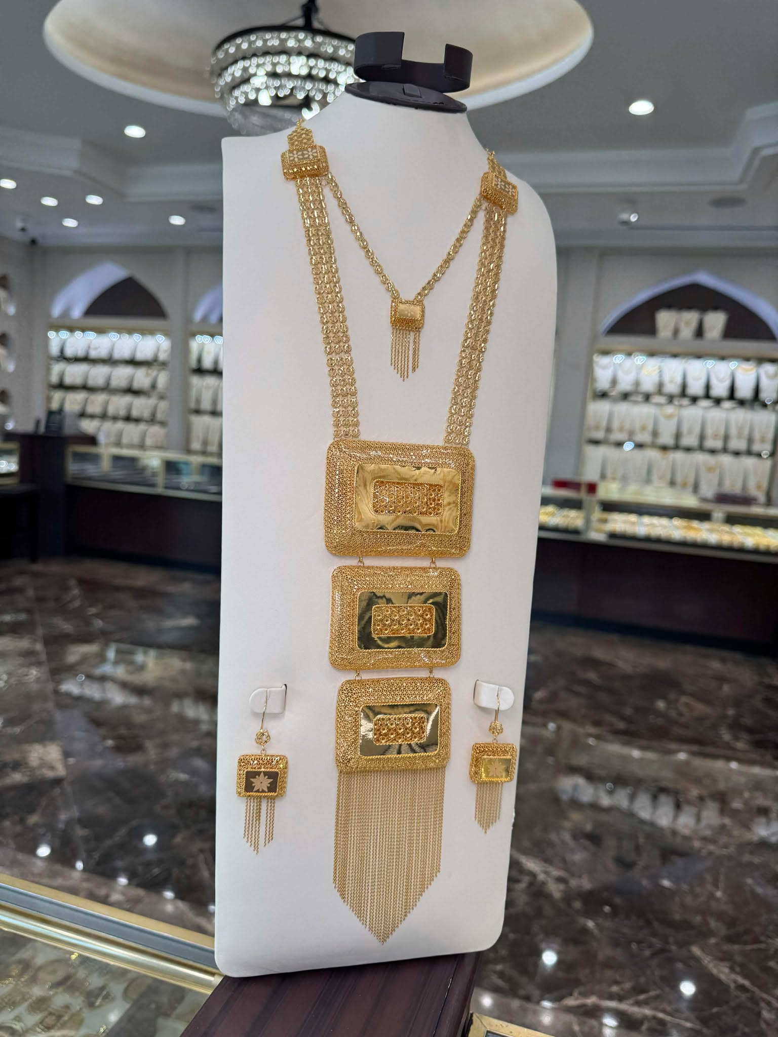 18K Gold Necklace Set 